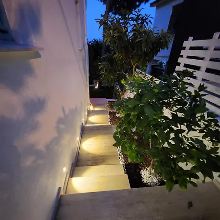 Nunu Garden Σπίτι διακοπών